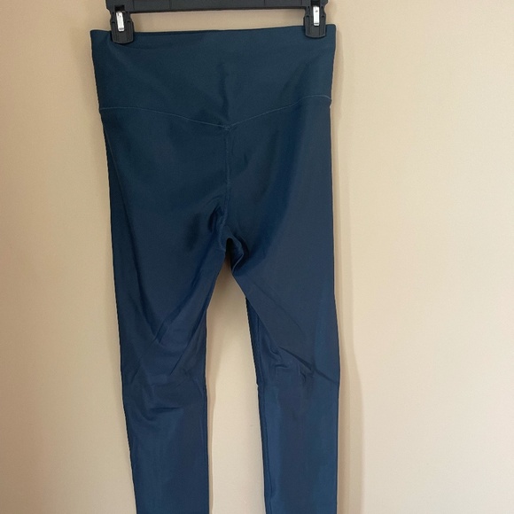 BRAND NEW SWEATY BETTY BLUE LEGGINGS - Picture 2 of 4